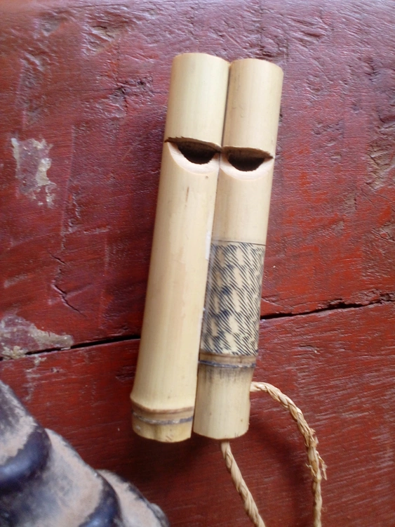 Traditional whistle